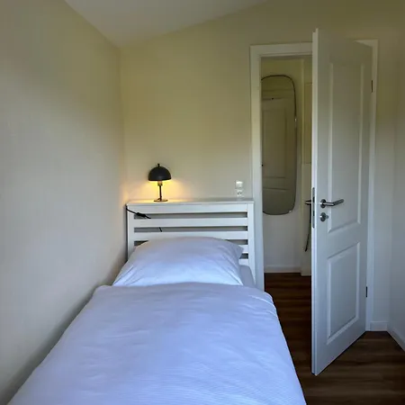 Holiday home Schwedenhaus Auf Seegrundstueck *